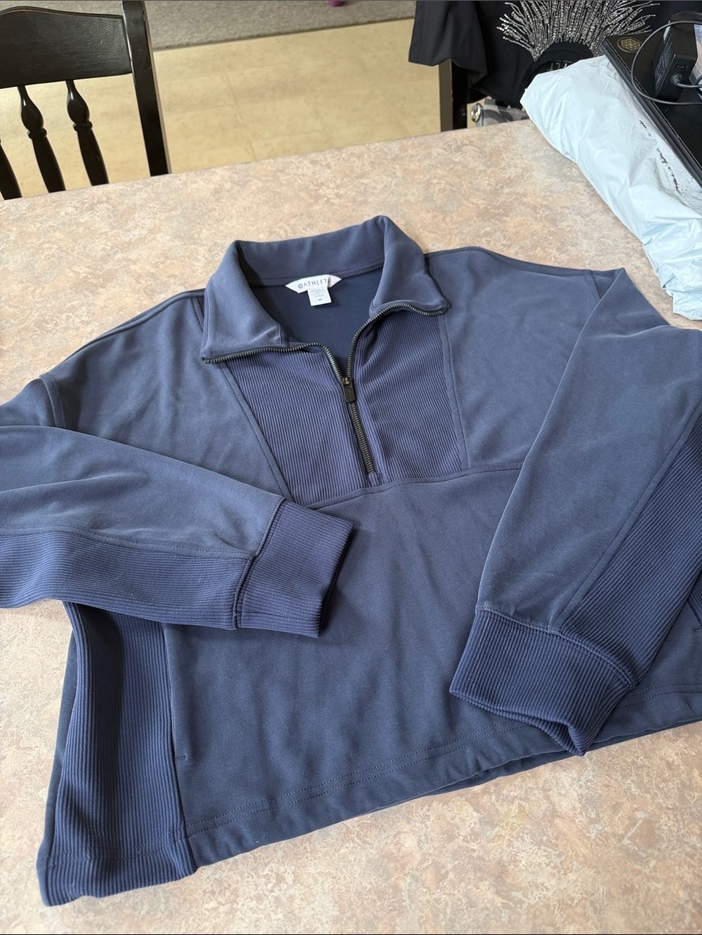 Athleta Women’s Navy Half-Zip Pullover Sweater - like new